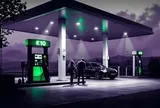 Sự thật là xăng E10 có làm hỏng xe, nhưng nếu gây hại thế sao hàng loạt quốc gia vẫn cho dùng thoải mái?