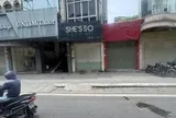 Thời hoàng kim đi qua, nhà mặt phố Hà Nội ồ ạt treo biển tìm khách