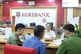 Nhận nhiều cuộc gọi từ đầu số +8477, người đàn ông SN 1985 vội đến Agribank giao dịch 120 triệu đồng: Công an lập tức có mặt tại ngân hàng