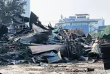 Hiện trường tan hoang sau vụ cháy dãy nhà hàng, kho xưởng ở Hà Nội