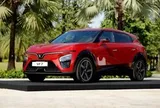 Giá xe VinFast VF 7 mới nhất tháng 9/2026