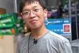 Phát hiện một thanh niên 26 tuổi làm shipper nhưng lương tháng 250 triệu đồng, có 5 tỷ trong tài khoản tiết kiệm