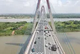 Lắp biển báo khoảng cách trên cầu Nhật Tân không phải nhằm mục đích xử phạt