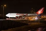 Phát hiện máy bay Boeing 747 nặng 150 tấn được vận chuyển bằng đường bộ: Sử dụng 352 bánh xe, vượt 17 rãnh đào, thực hiện một nhiệm vụ đặc biệt