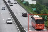 Bộ Xây dựng nói gì về quy định khoảng cách an toàn trên cao tốc?