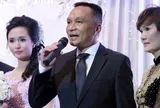 Việt Nam có 1 doanh nhân kín tiếng buôn ô tô, xe máy… mê bóng đá, là bố vợ 2 tuyển thủ quốc gia, con gái bán hàng online kiếm tiền tỷ mỗi tháng