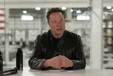 Elon Musk cảnh báo góc khuất của bong bóng AI trị giá hàng nghìn tỷ USD