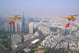 Bầu trời Việt Nam dồn dập đón những tin vui