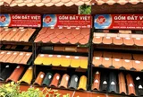 AHLĐ Nguyễn Quang Mâu là một trong những người đầu tiên của Việt Nam vinh dự nhận danh hiệu Giáo sư danh dự của Viện Đại học Kỷ lục Thế giới