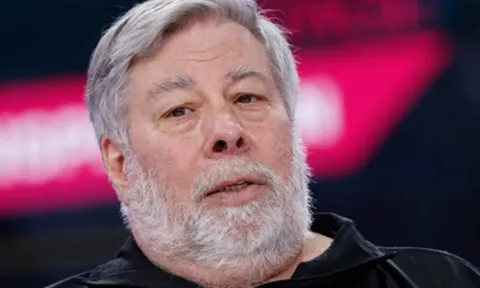 Hơn 850 nhân vật có tầm ảnh hưởng kêu gọi cấm phát triển 'siêu trí tuệ' AI