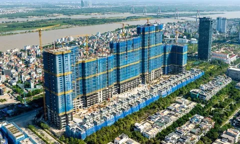 Cất nóc tòa S2 - Lumina tại Noble Crystal Tay Ho WorldHotels Residences, dự án căn hộ hàng hiệu đầu tiên tại Ciputra