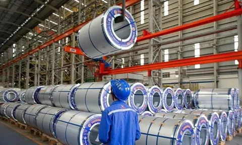 Đường lên HoSE của "ông lớn" ngành tôn mạ: Cầm hơn 3.200 tỷ tiền mặt, lãi quý III tăng 58%