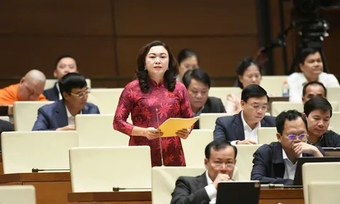 Cần tháo gỡ các vướng mắc về lương, phụ cấp để 'giữ chân' nhân lực y tế tuyến cơ sở