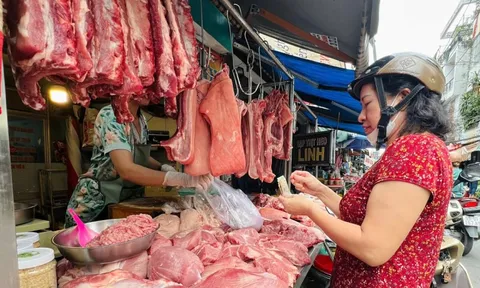 Giá thịt, trứng tăng mạnh, người tiêu dùng xoay xở thế nào mùa cận Tết?