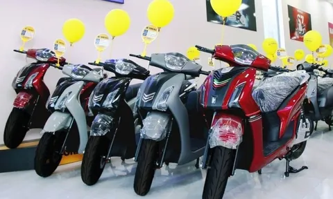 "SH điện" giá rẻ vừa về Việt Nam; Yamaha tung xe tay ga hybrid mới