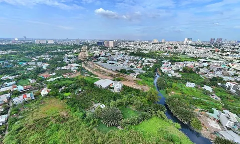 Cận cảnh 'nút thắt' Vành đai 2 TP.HCM trước ngày tái khởi động