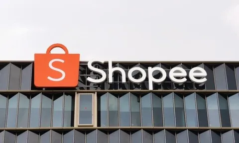 Shopee tiếp tục tăng phí