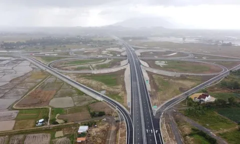 Cận cảnh 20km cao tốc Khánh Hòa - Buôn Ma Thuột sắp thông xe kỹ thuật