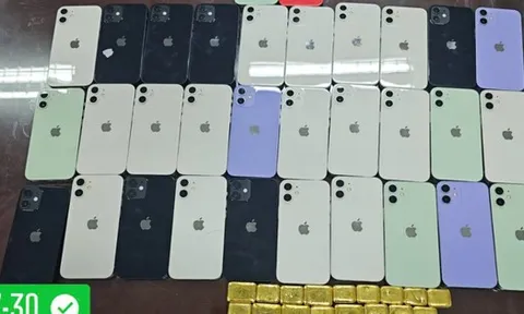 Phát hiện 24 lượng vàng cùng 32 điện thoại trong hành lý ký gửi tại sân bay Cam Ranh