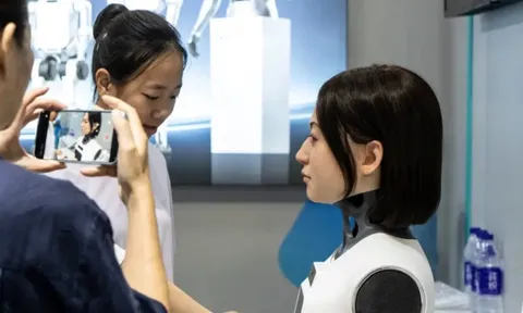 2.000.000 con robot khiến Trung Quốc đối mặt bong bóng công nghệ kỷ lục
