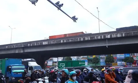 1.837 camera AI trên khắp Hà Nội "soi" được bao nhiêu người vi phạm, lỗi nào nhiều nhất sau 5 ngày?