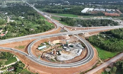 Tuyến cao tốc hơn 21.000 tỷ đồng, dài 88km do liên danh Đèo Cả thi công vượt tiến độ 6 tháng chính thức thông xe kỹ thuật vào hôm nay