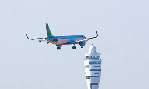 Cận cảnh chuyến bay đầu tiên của Bamboo Airways đến sân bay Long Thành