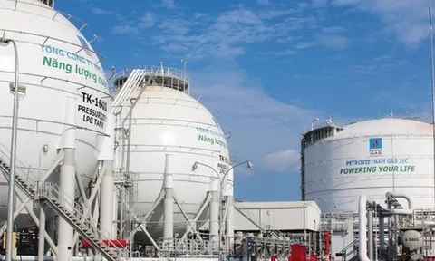 Việt Nam có thể trở thành trung tâm tái xuất khí LNG