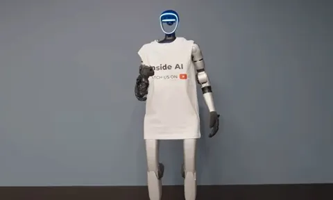 Robot hình người tích hợp ChatGPT cầm súng bắn người sau khi bị ‘thao túng tâm lý’