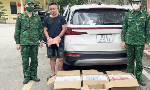 Triệt phá vụ vận chuyển điện thoại di động nhập lậu lớn từ Trung Quốc về Việt Nam