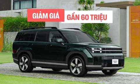 Hyundai Santa Fe hybrid vừa ra mắt đã giảm gần 60 triệu đồng tại đại lý: Giá thực tế vẫn cao hơn nhiều xe hybrid cùng phân khúc