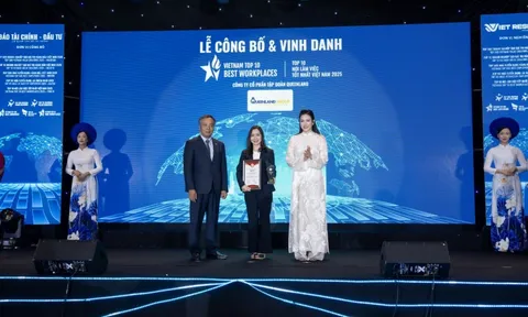 QueenLand Group được vinh danh Top 10 Nơi làm việc tốt nhất Việt Nam 2025
