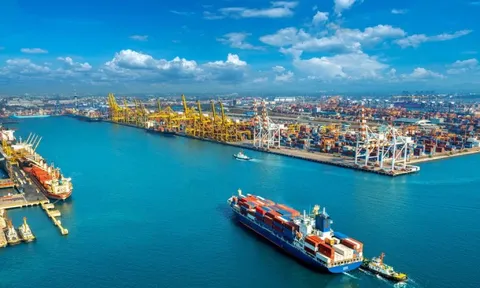 Tăng trưởng GDP Việt Nam vượt mọi dự báo, bất chấp áp lực thuế quan Mỹ