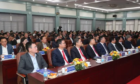 Vận hành an toàn, đầu tư hiệu quả, giữ vững 'trục xương sống' của hệ thống điện quốc gia