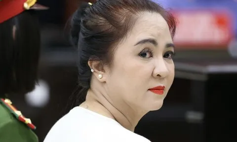 YouTube Đinh Lan hầu toà: Nhìn lại những bản án sau "drama" Nguyễn Phương Hằng