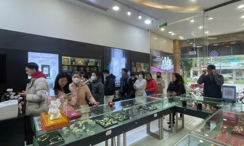 Giá bạc hôm nay 16/1: bật tăng trở lại