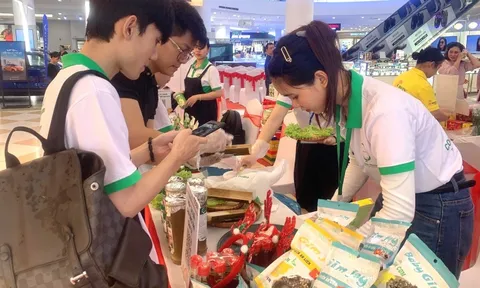 Muốn vào siêu thị và xuất khẩu, sản phẩm nông thôn phải "thay áo" để cạnh tranh