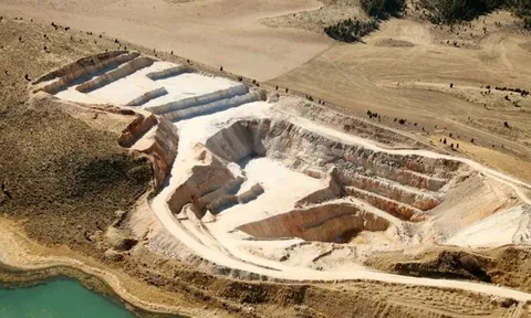 Phát hiện mỏ phốt phát khổng lồ làm rung chuyển ngành xe điện: Trữ lượng 77 tỷ tấn, đủ dùng trong 50 năm