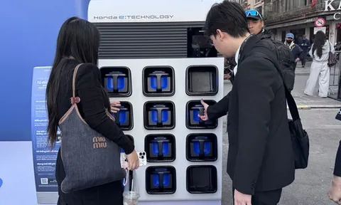 Các "ông lớn" đua nhau làm xe máy điện