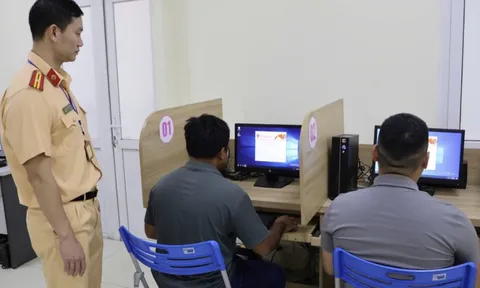 THÔNG BÁO: Người dân mang ngay giấy phép lái xe tới Phòng Cảnh sát Giao thông để làm một việc!