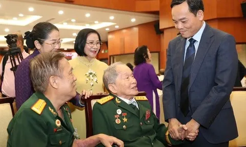 Mùa xuân đầu tiên của siêu đô thị TPHCM