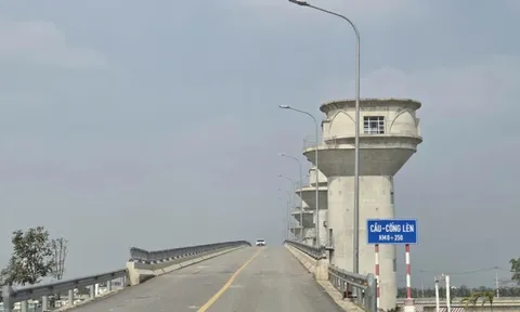 Cầu cống thủy lợi 'khủng' ở Thanh Hoá chính thức được tháo rào, thông xe