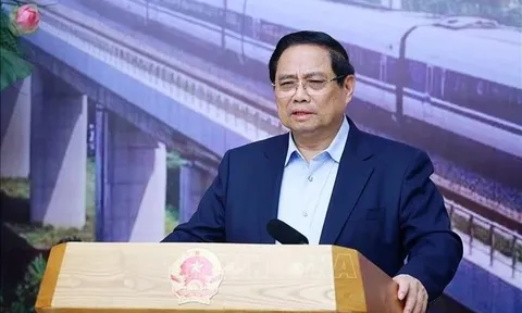 Thủ tướng yêu cầu triển khai các dự án đường sắt theo hướng '5 hóa'