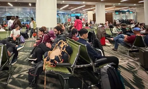 Nhiều chuyến bay tiếp tục bị hủy do xung đột Trung Đông, hành khách được đổi, hoàn vé ra sao?