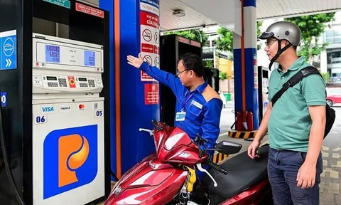 Chiều nay 5/3, giá xăng dầu tăng rất mạnh, có loại tăng hơn 7.000 đồng/lít