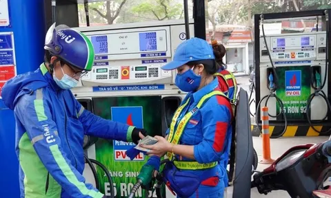 Giá xăng dầu trong nước tăng cao, dư địa nào để hạ nhiệt?
