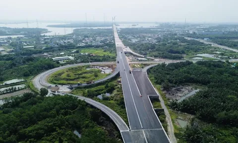 Từ bài toán giãn dân của Hà Nội sang tương lai cửa ngõ phía Tây TP. HCM