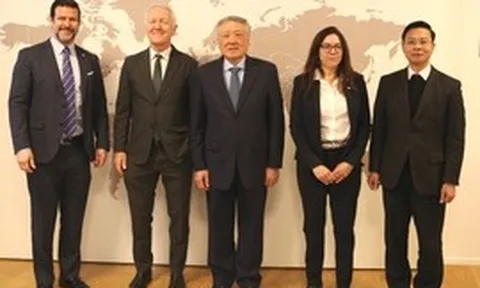 Thúc đẩy kết nối Trung tâm tài chính quốc tế Việt Nam với thế giới