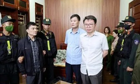 200 cảnh sát Phú Thọ vây ráp 28 địa điểm, thu giữ súng đạn của dàn giám đốc cộm cán