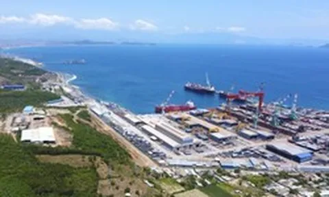 Tổ hợp năng lượng Vân Phong: Góp phần đảm bảo an ninh năng lượng và tăng cường dự trữ xăng dầu quốc gia